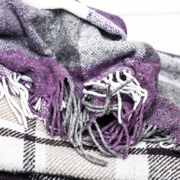 MODERN-IMPRESSIONS-BLANKET-PINK-PATTERN